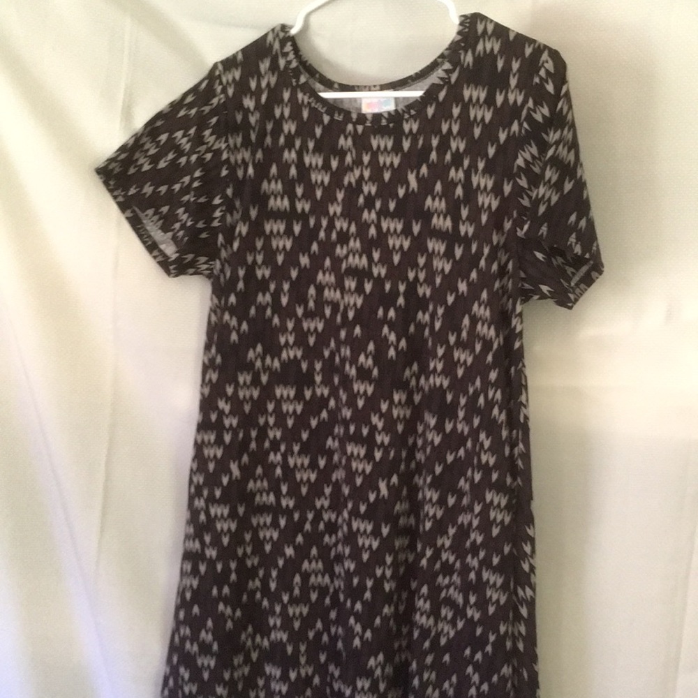 LulaRoe Carly, M, Black With Grey and Purple